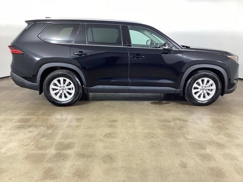 Used 2025 Toyota Grand Highlander AWD Hybrid image 5