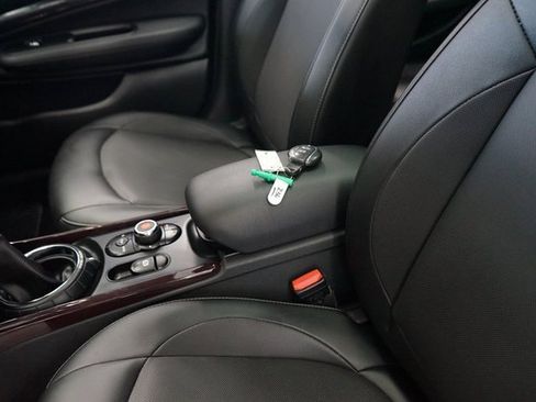 Used 2016 MINI Cooper Clubman image 28