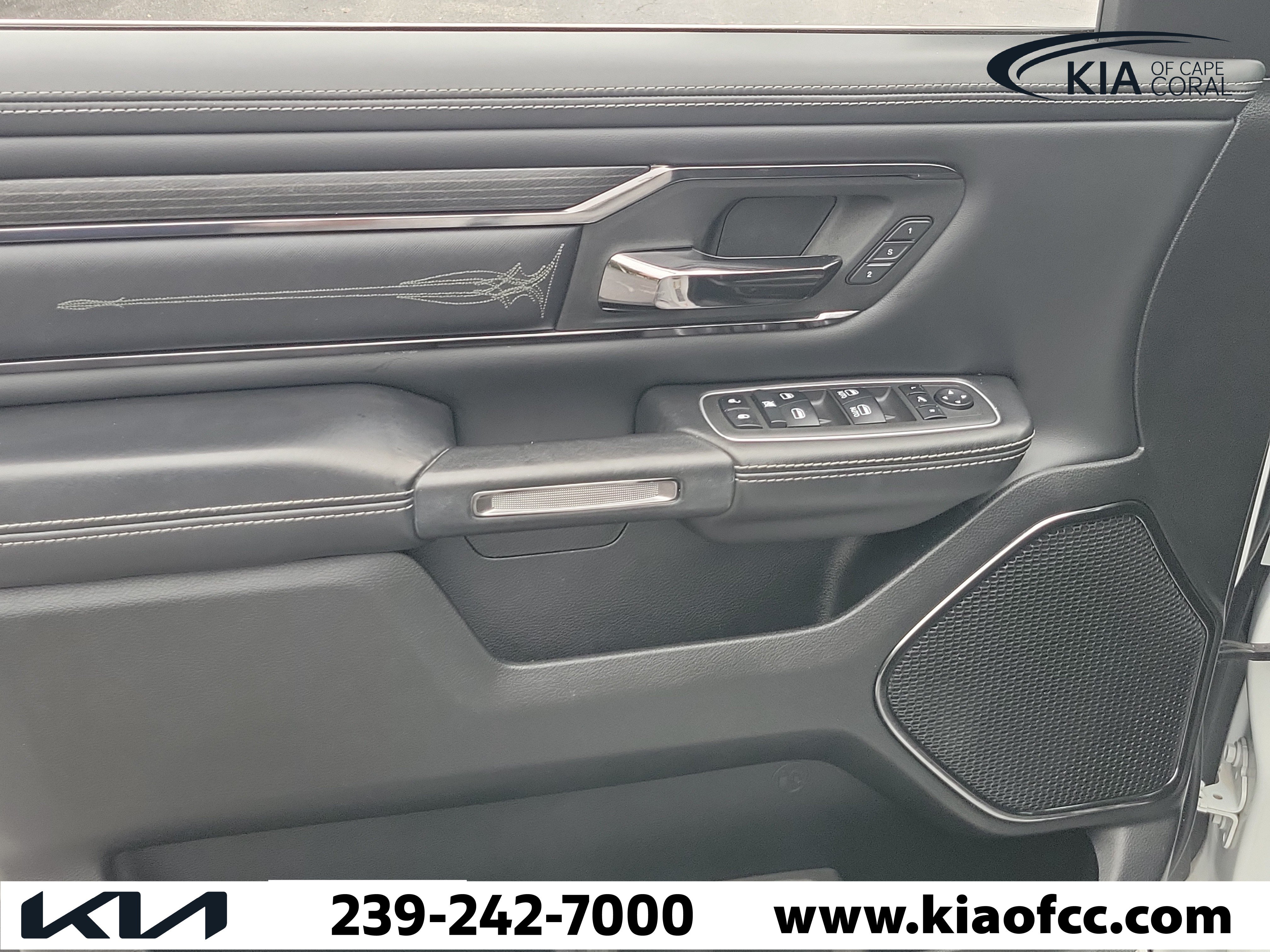Used 2022 RAM 1500 Limited w/ Body Color Bumper Group AWD/4WD image 22