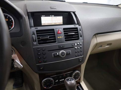 Used 2011 Mercedes-Benz C 300 4MATIC Sedan image 27