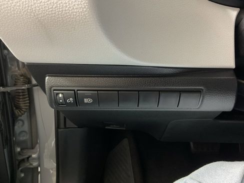 Used 2022 Toyota Corolla SE image 25