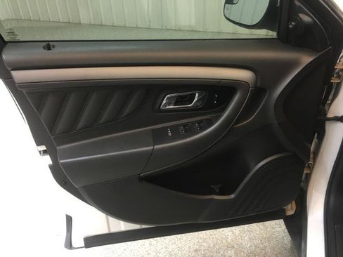 Used 2012 Ford Taurus SEL FWD image 11
