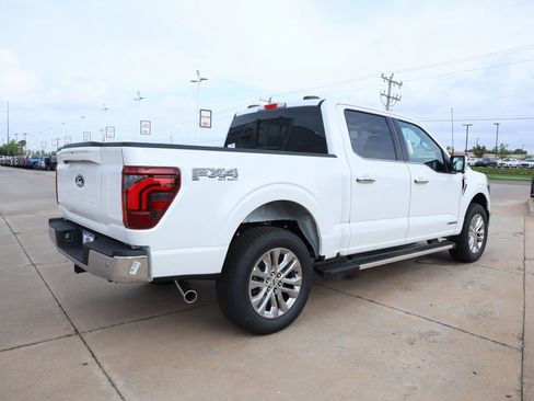 New 2025 Ford F150 Lariat w/ Equipment Group 502A High image 23