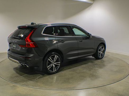 Used 2020 Volvo XC60 T6 Momentum AWD/4WD image 5