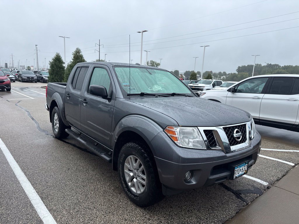 Used 2017 Nissan Frontier SV AWD/4WD image 2