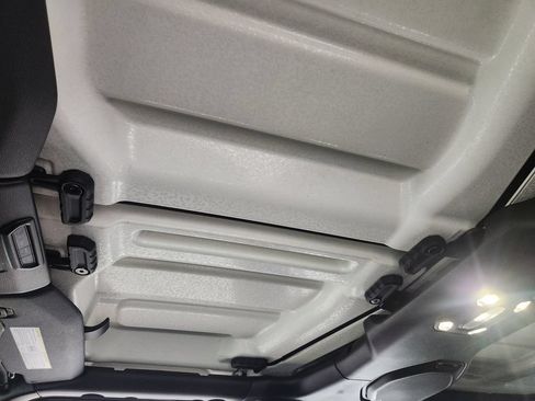 Used 2021 Jeep Wrangler Unlimited Sahara AWD/4WD image 25