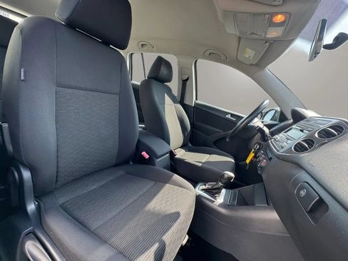 Used 2014 Volkswagen Tiguan S FWD image 16