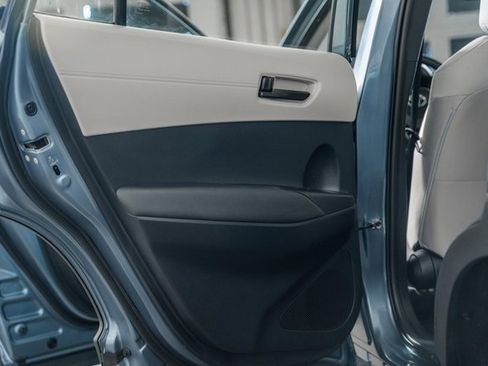 Certified 2024 Toyota Corolla Cross L image 32