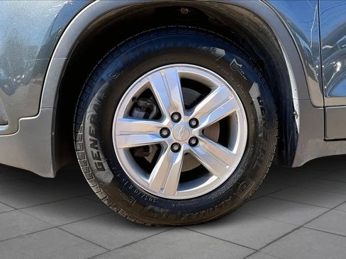 Used 2019 Chevrolet Trax LS w/ Tint and Cruise Package image 11