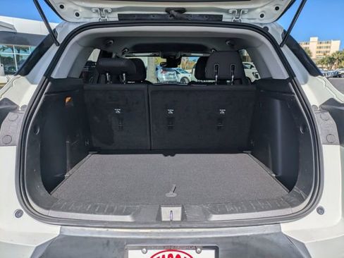 Used 2023 Chevrolet TrailBlazer LT w/ Convenience Package image 16