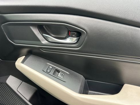 Used 2023 Honda Accord EX image 18