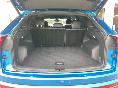 Used 2024 Volkswagen Atlas Cross Sport SE FWD image 32