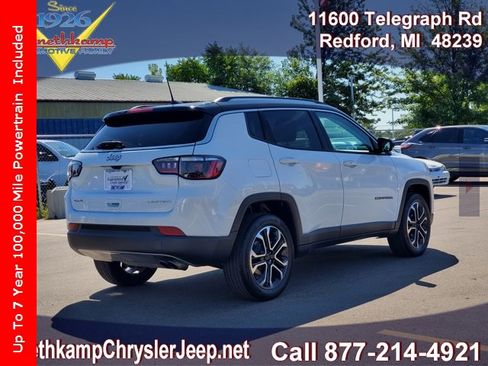 Certified 2022 Jeep Compass Limited image 3