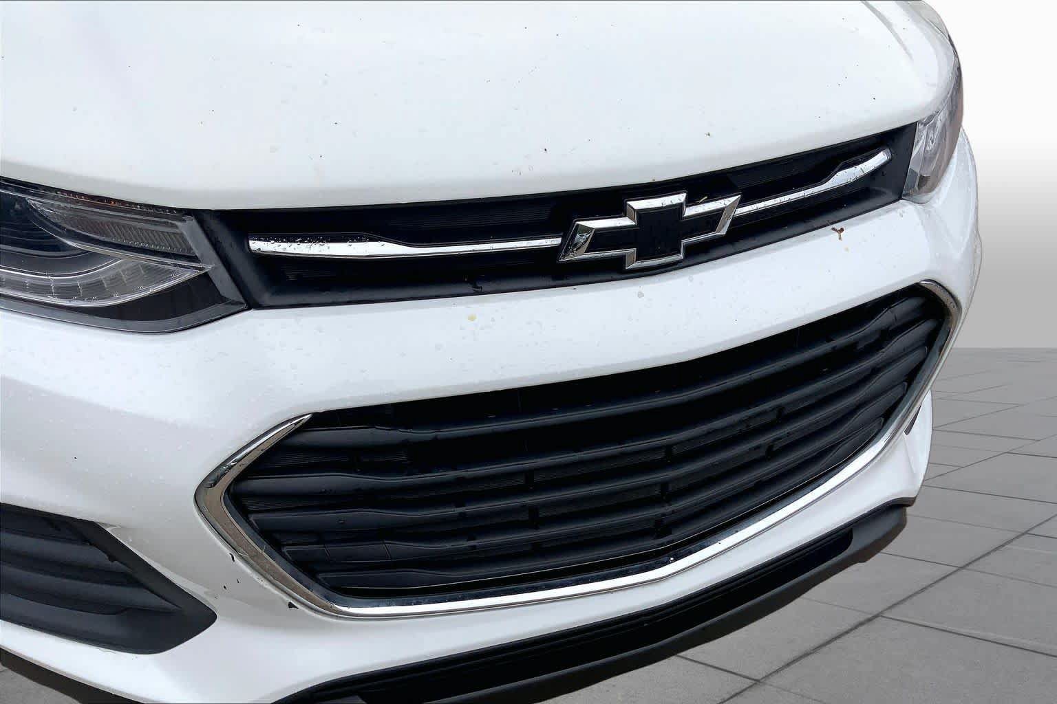Used 2021 Chevrolet Trax LT w/ Sport Edition FWD image 28