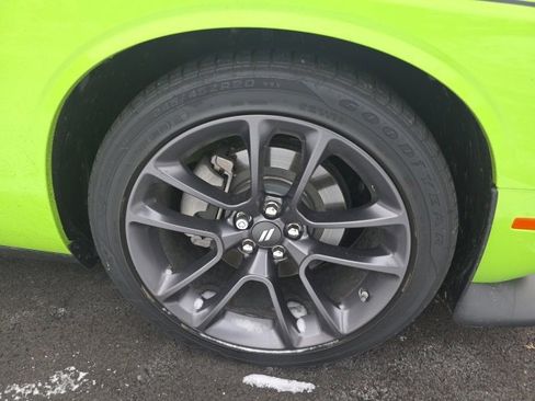 Used 2023 Dodge Challenger R/T w/ T/A Package image 5