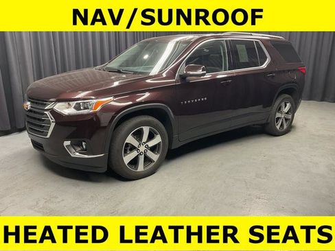 Used 2021 Chevrolet Traverse LT w/ LT Premium Package image 1