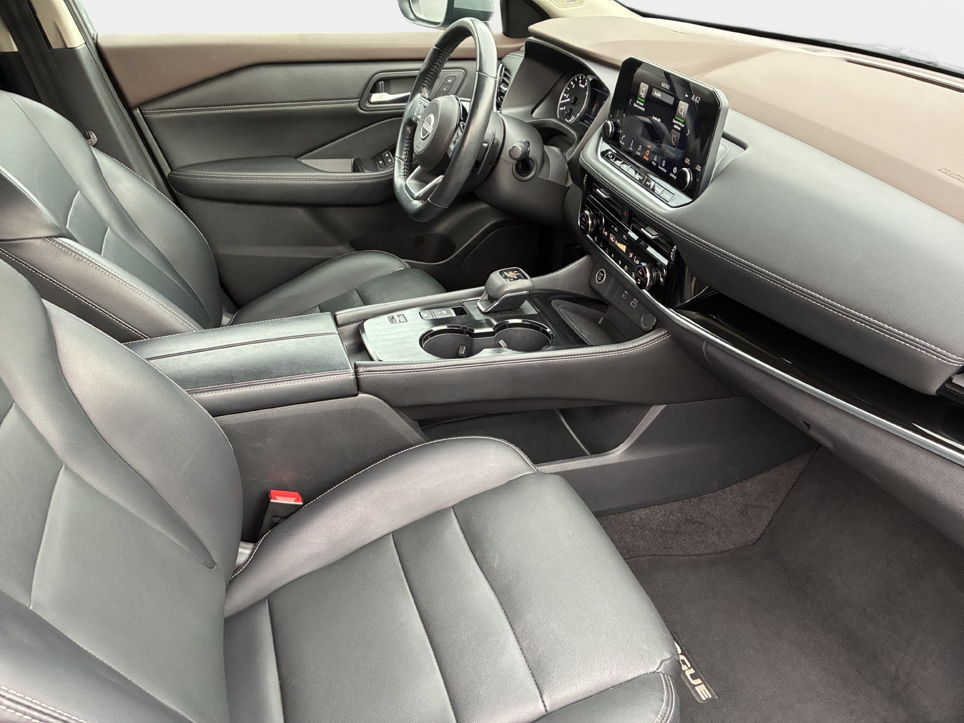 Used 2023 Nissan Rogue SL w/ SL Premium Package FWD image 10