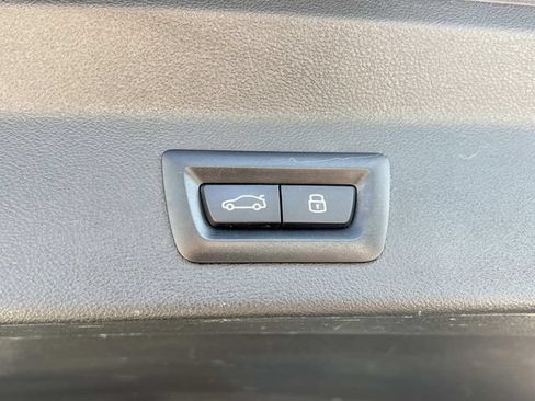 Used 2023 BMW X3 xDrive30i w/ Convenience Package AWD/4WD image 11