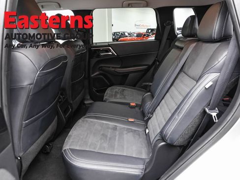 Used 2024 Mitsubishi Outlander SE FWD image 21