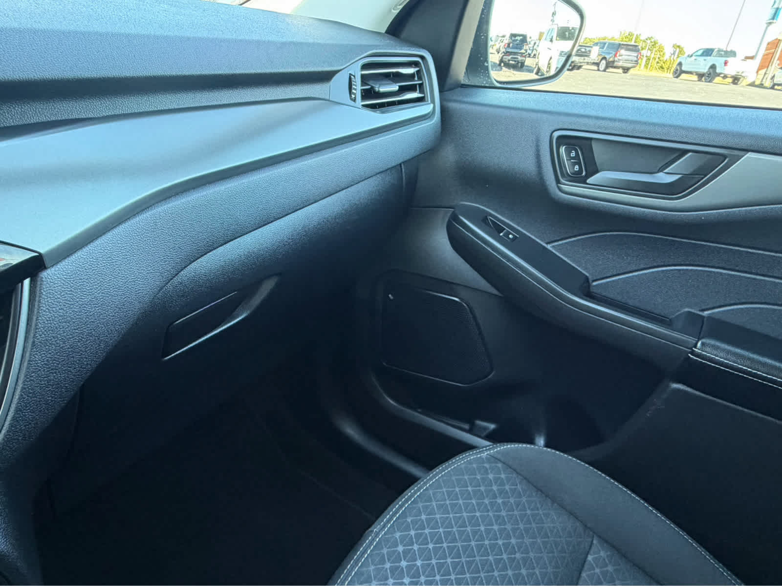 Used 2024 Ford Escape Active AWD/4WD image 44