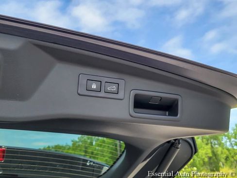 New 2026 Subaru Outback Touring XT AWD/4WD image 24