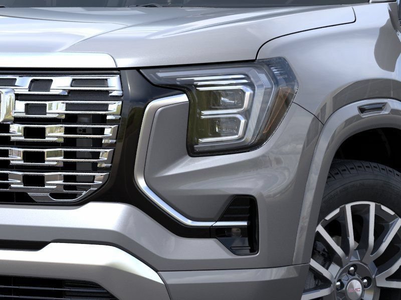 New 2027 GMC Terrain Denali w/ LPO, Black Badging Package AWD/4WD image 10