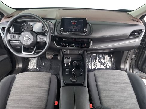 Used 2021 Nissan Rogue SV image 9