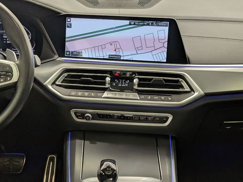 Certified 2022 BMW X5 xDrive40i w/ M Sport Package image 28