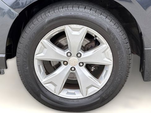 Used 2015 Subaru Forester 2.5i Premium AWD/4WD image 12