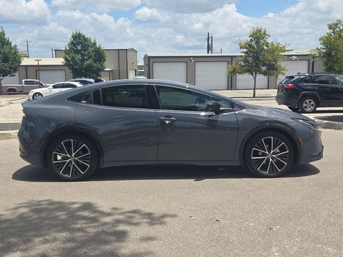 Certified 2026 Toyota Prius XLE FWD image 6