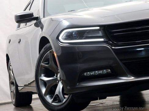 Used 2016 Dodge Charger SXT w/ Rallye Group RWD image 4