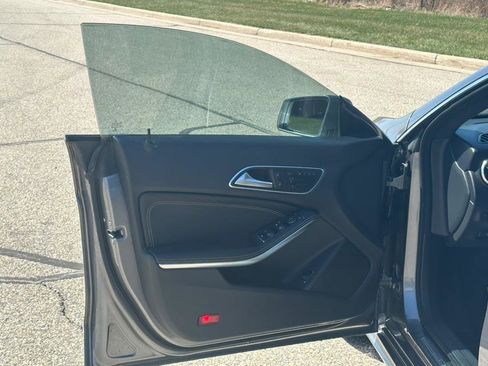 Used 2015 Mercedes-Benz CLA 250 4MATIC image 13