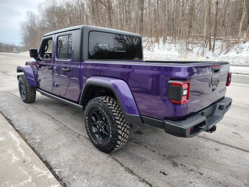 New 2026 Jeep Gladiator Sport image 8