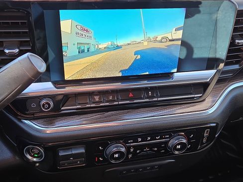 Used 2024 Chevrolet Silverado 2500 LT w/ Convenience Package image 14