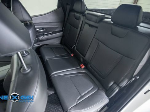Used 2025 Hyundai Santa Cruz SEL AWD/4WD image 31