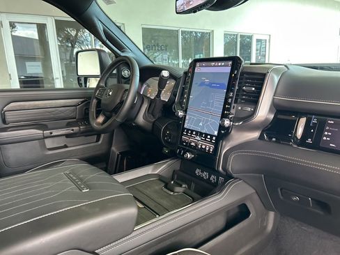 Used 2026 RAM 2500 Limited image 34