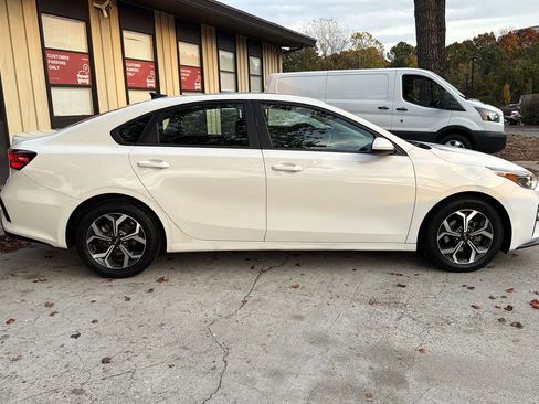 Used 2021 Kia Forte LXS image 8