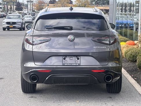 New 2025 Alfa Romeo Stelvio Sprint w/ Veloce Package image 5
