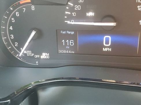 Certified 2017 Cadillac XT5 FWD image 5