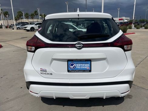 Certified 2025 Nissan Kicks Play S image 4
