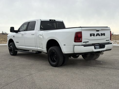 Used 2025 RAM 3500 Laramie w/ Night Edition image 35