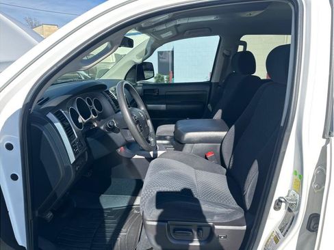 Used 2010 Toyota Tundra w/ TRD Off-Road Package image 12