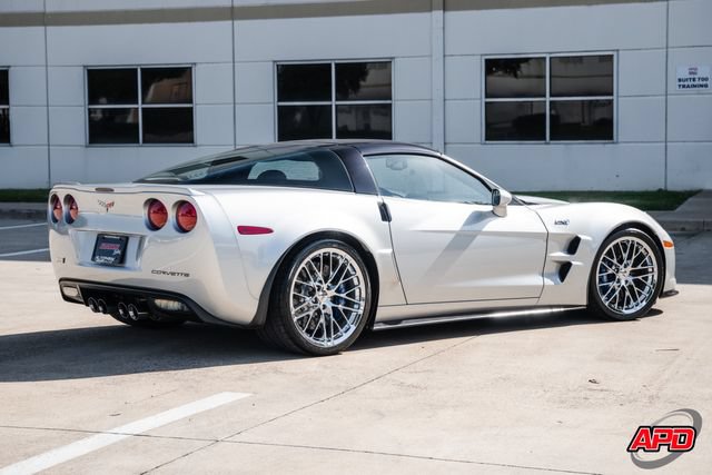 Used 2011 Chevrolet Corvette ZR1 w/ Preferred Equipment Group RWD image 61
