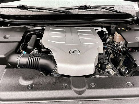 Used 2021 Lexus GX 460 Premium w/ Premium Package image 32