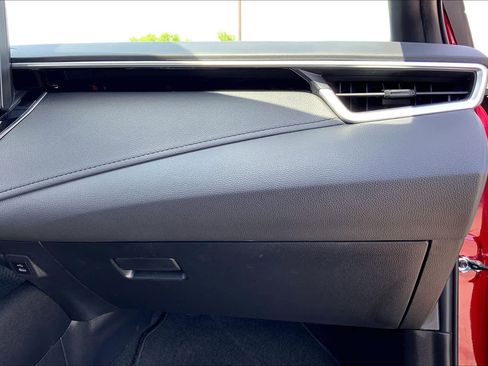 Certified 2024 Toyota Corolla SE image 18