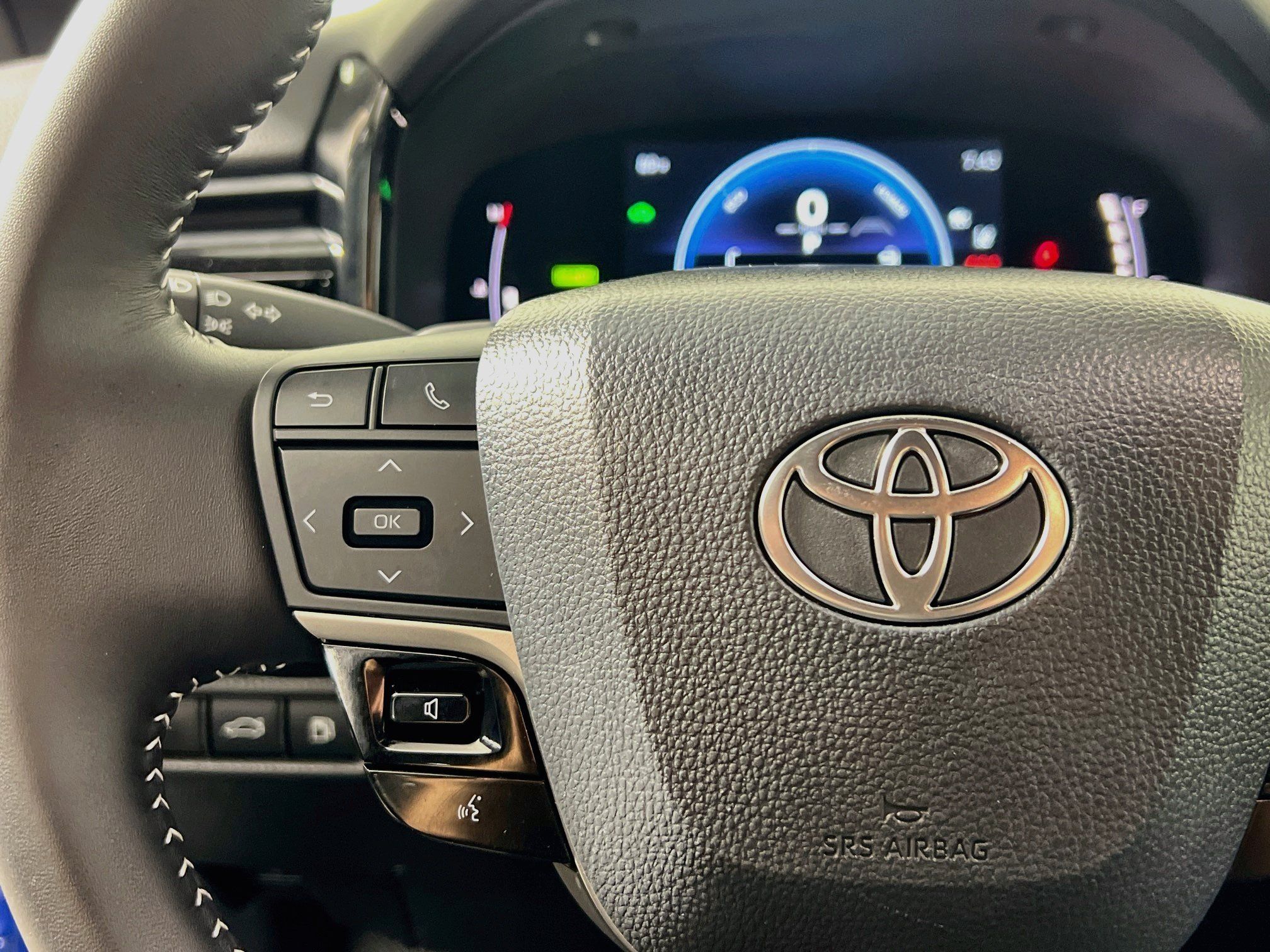 Used 2026 Toyota Camry SE FWD image 18