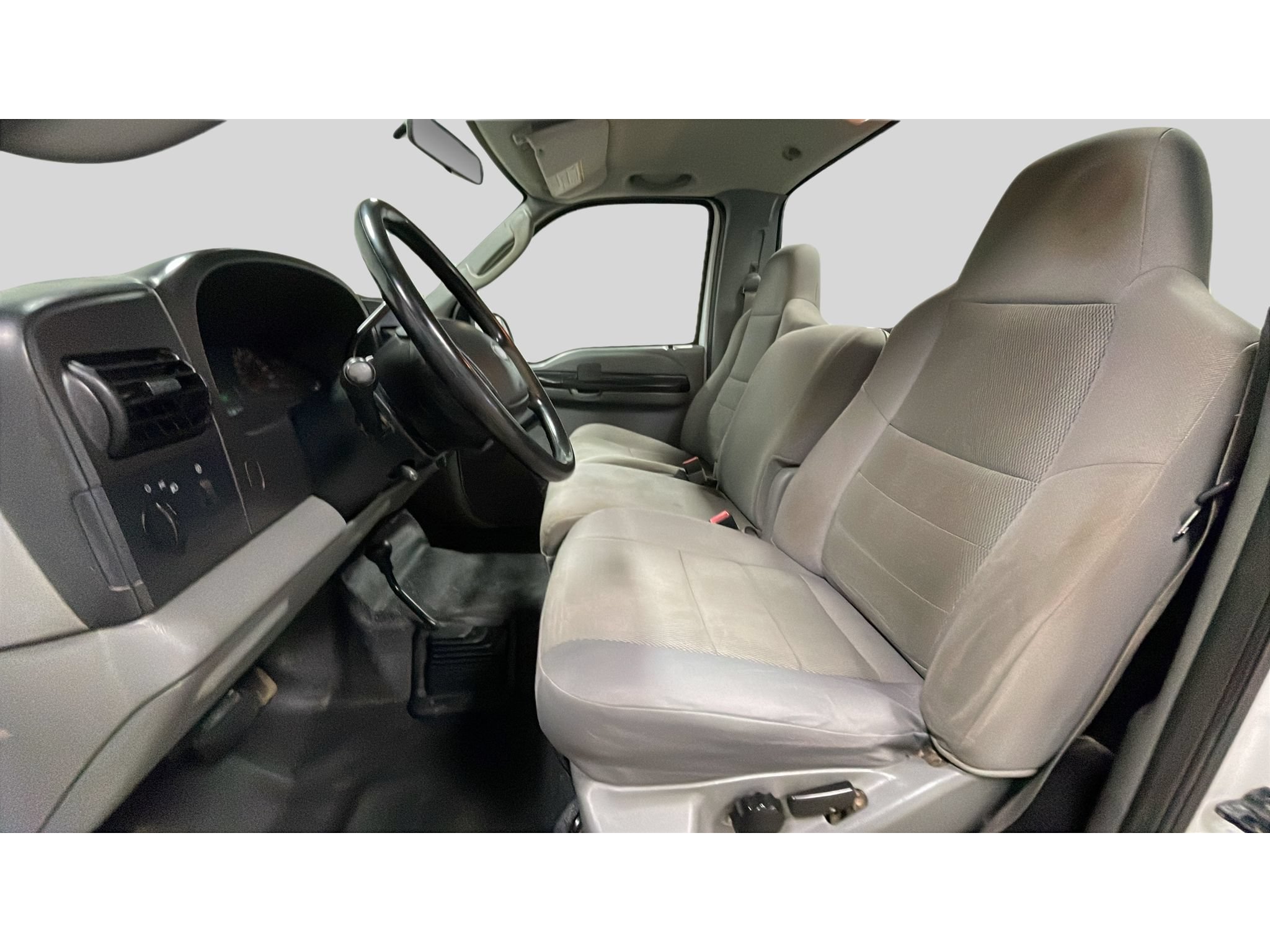 Used 2006 Ford F250 4x4 Regular Cab Super Duty image 11