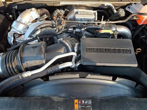 Used 2021 Chevrolet Silverado 2500 LTZ w/ LTZ Plus Package image 28