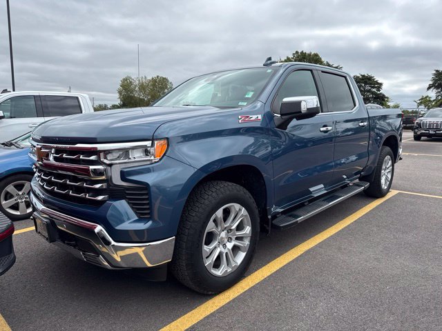 Used 2024 Chevrolet Silverado 1500 LTZ w/ LTZ Premium Package AWD/4WD image 1