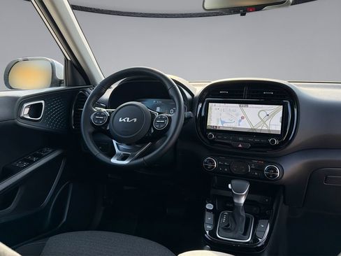 Used 2024 Kia Soul EX FWD image 19